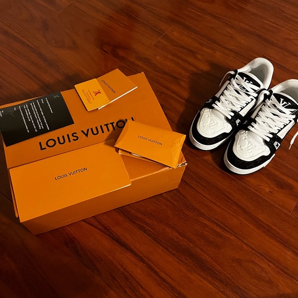 Louis Vuitton Black and White Trainers - Picture 7 of 8